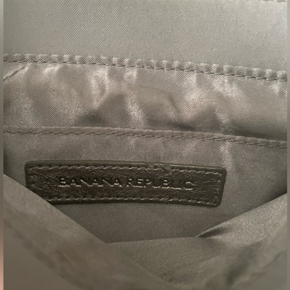 🍌 Banana Republic Purse - Picture 3 of 3